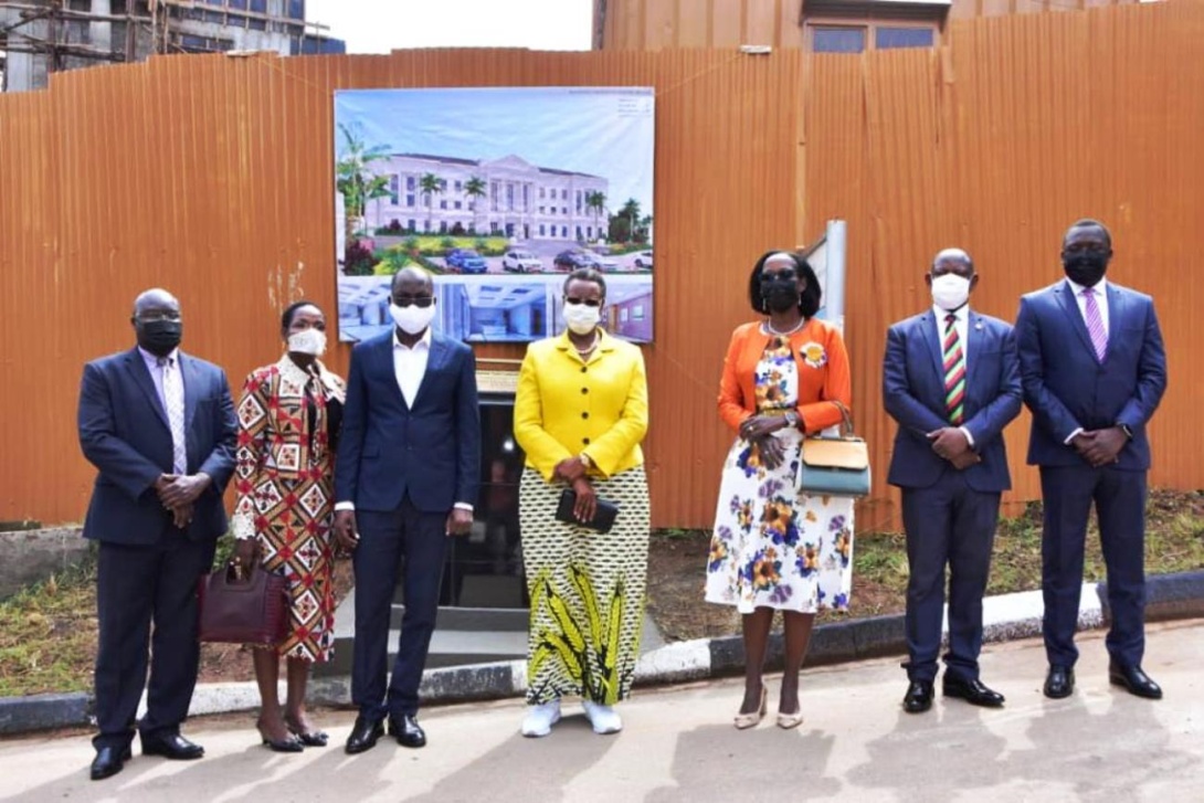 The First Lady and Minister of Education and Sports, Hon. Janet K. Museveni (C) with the Chair Council, Mrs. Lorna Magara (3rd R), Vice Chancellor, Prof. Barnabas Nawangwe (2nd R), University Secretary, Mr. Yusuf Kiranda (R), Principal SoL, Prof. Christopher Mbazira (3rd L), Dep. Principal SoL, Dr. Ronald Naluwairo (L) and Dr. Maria Nassali (2nd L) after she laid the foundation stone for the construction of the School of Law New Building on 17th May 2022, Makerere University, Kampala Uganda, East Africa.